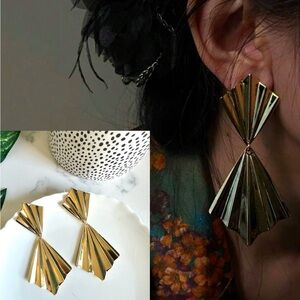 2/$30🌵 Gold Folded Fan Earrings Geometric Art Deco Statement Jewelry Gift NEW